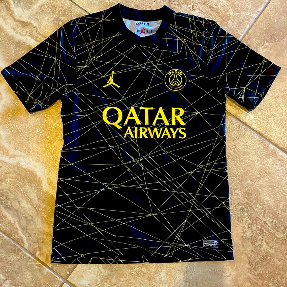 Messi Paris jersey
